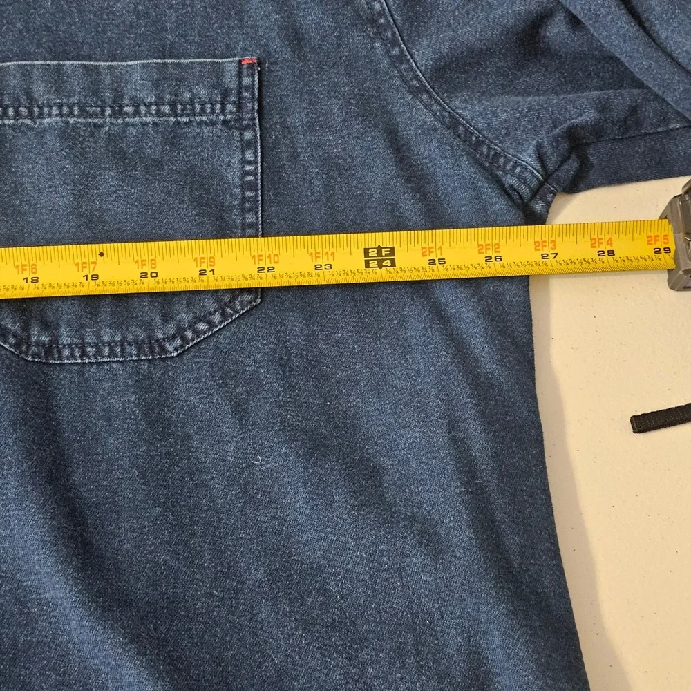 Vintage Levis Red Tab Denim Shirt XL Dark Blue Wash Western 90s Workwear Classic